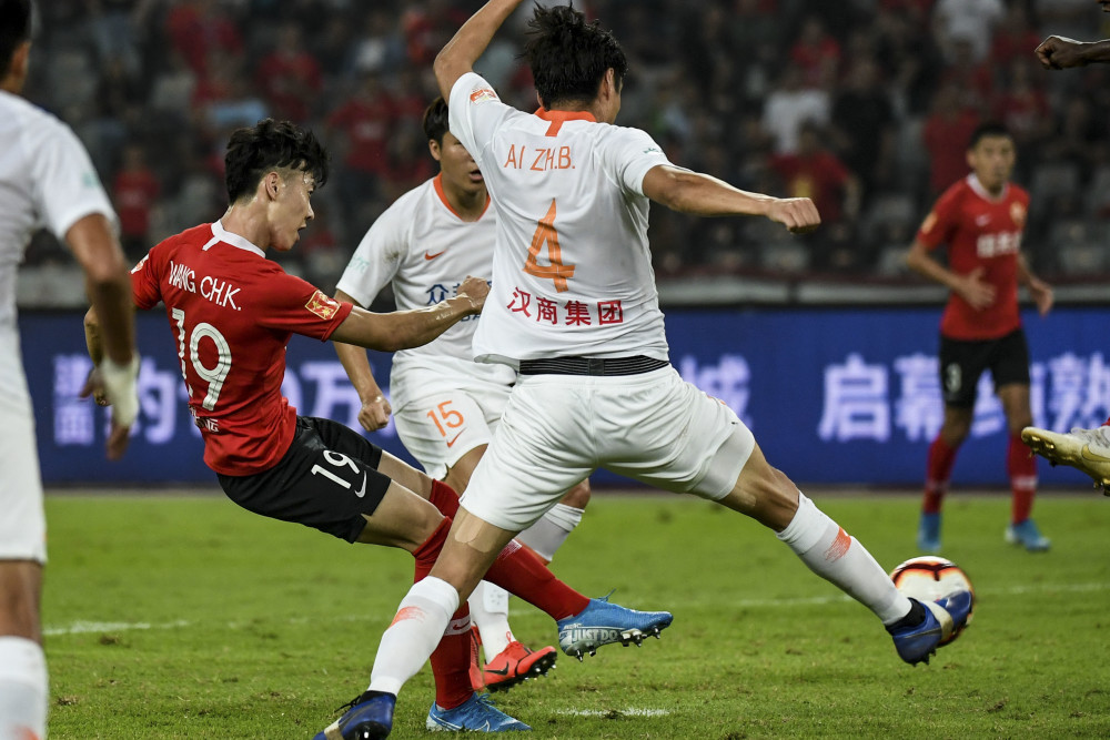 武汉卓尔客场战平河北华夏幸福,保持不败的简单介绍 武汉卓尔客场战平河北华夏幸福,保持不败的简单介绍